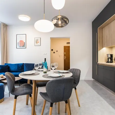 Golden Apartment